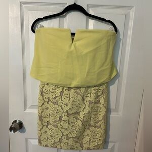 Gianni Bini yellow strapless lace  mini dress size 8